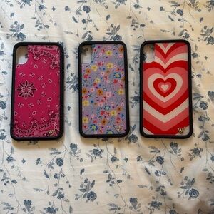 EUC Bundle of Wildflower iPhone X/XS Cases - Bandana, Floral, Heart